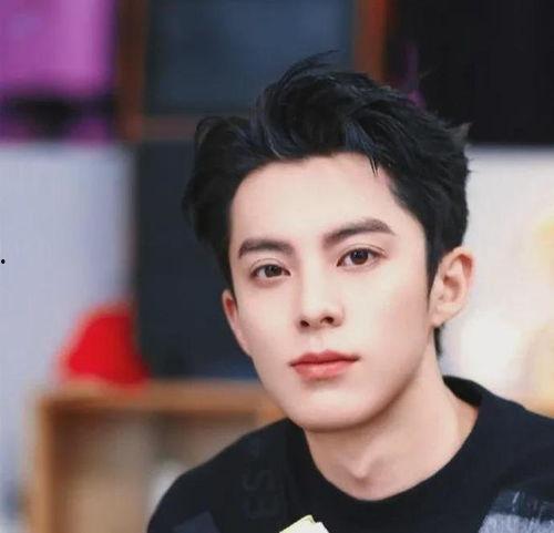 吃瓜娱乐圈王鹤棣,娱乐圈的瓜田新秀，星光璀璨的蜕变之路